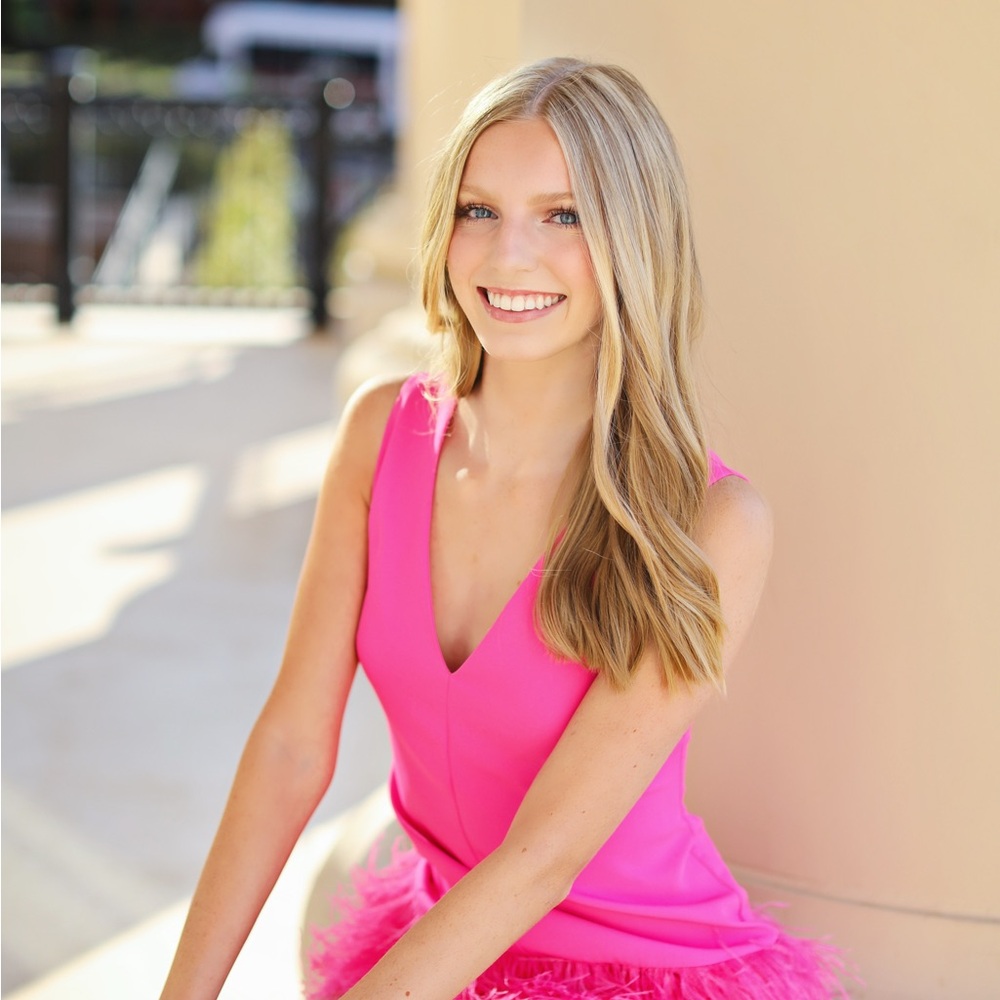 Meet your Posher, Macie